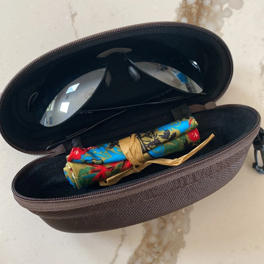 Maui Jims aviator sunglasses - Picture 7 of 13